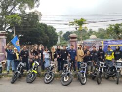 Karangtaruna Kecamatan Cibatu & Komunitas RX-King Bagikan Takjil kepada pengguna jalan.